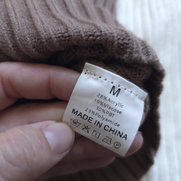 Nwot Cropped Sweater Vests 3 total size Medium - Picture 7 of 8